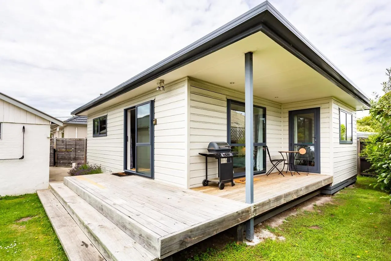 Comfy Villa - Christchurch Holiday Homes