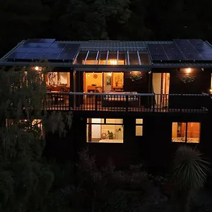 Sherwood 4-bedroom With Spectacular Views Holiday home